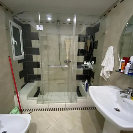 فيلة Panorama - 3 Bedrooms Sea View - Free Parking ساراندا